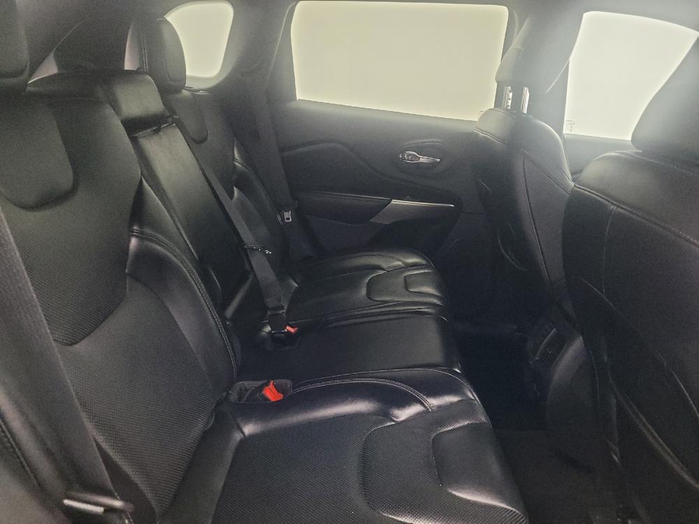 used 2021 Jeep Cherokee car, priced at $18,095