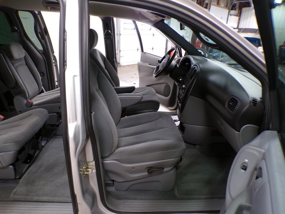used 2005 Dodge Grand Caravan car, priced at $7,995