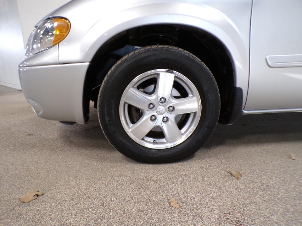 used 2005 Dodge Grand Caravan car, priced at $7,995