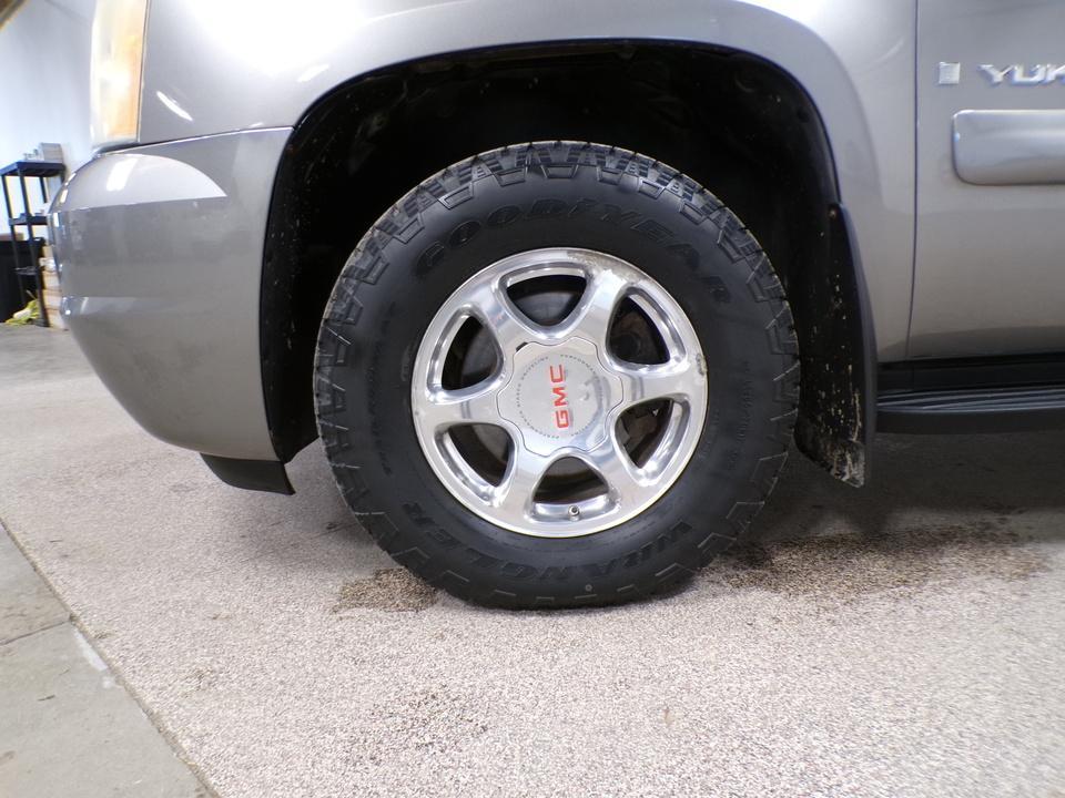 used 2007 GMC Yukon car, priced at $6,495