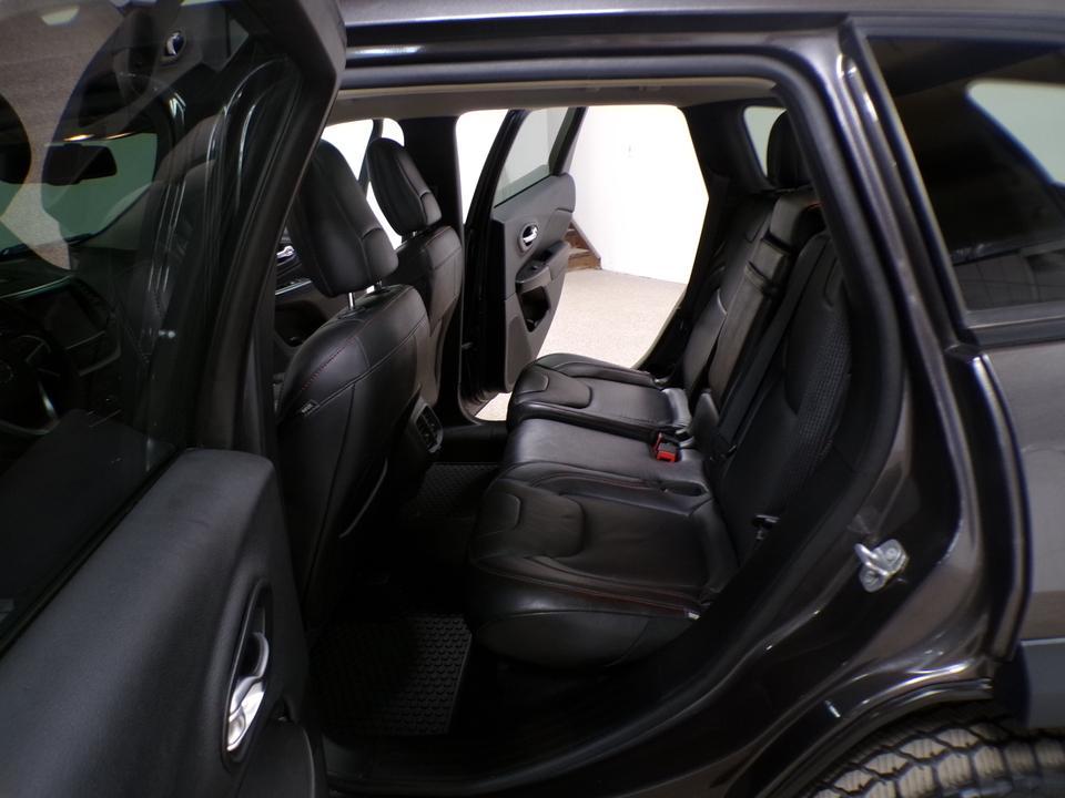 used 2014 Jeep Cherokee car, priced at $12,995