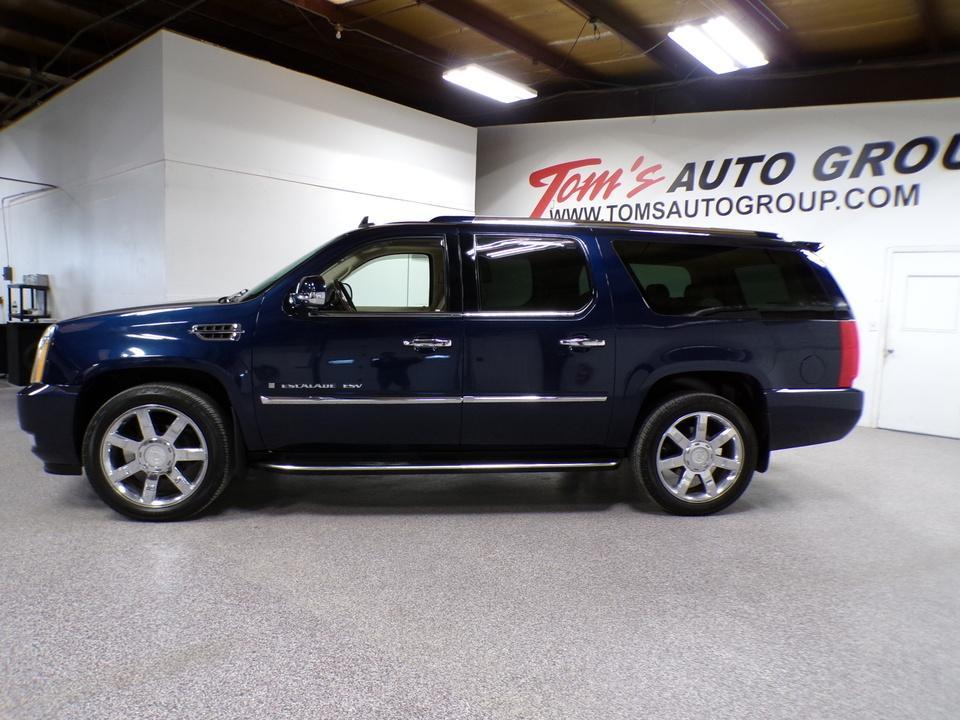 used 2008 Cadillac Escalade ESV car, priced at $10,995