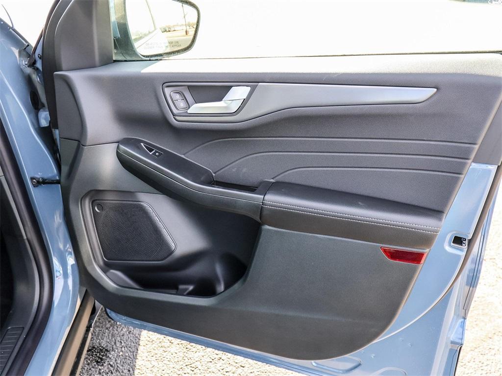 new 2026 Ford Escape car, priced at $32,006