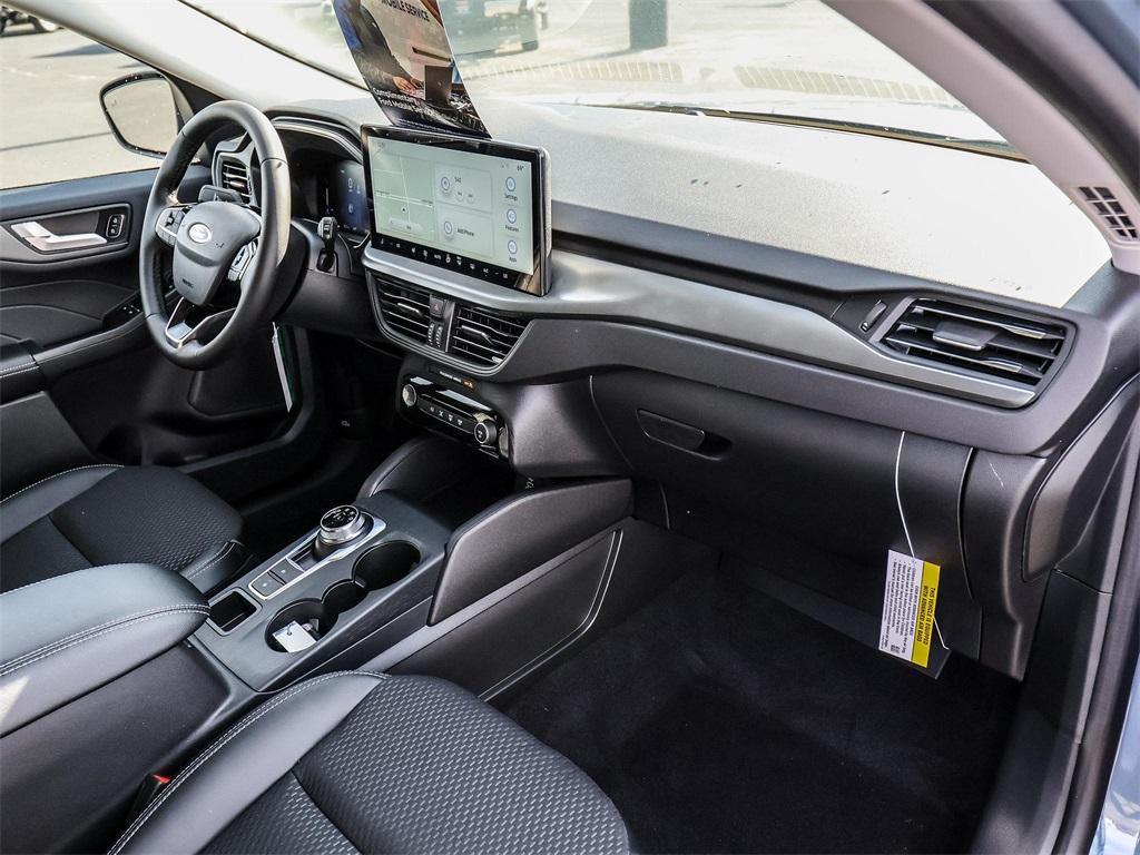 new 2026 Ford Escape car, priced at $32,006