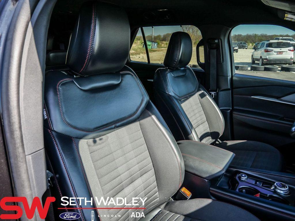 used 2025 Ford Explorer car, priced at $37,688