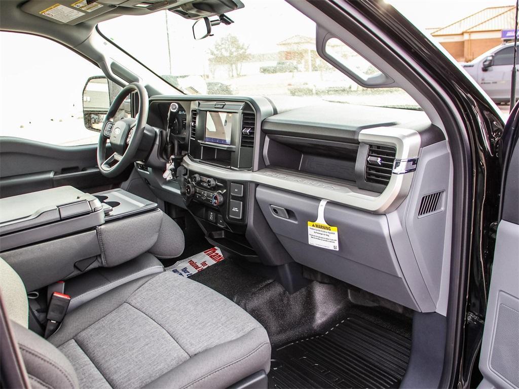 new 2025 Ford F-250 car, priced at $48,298