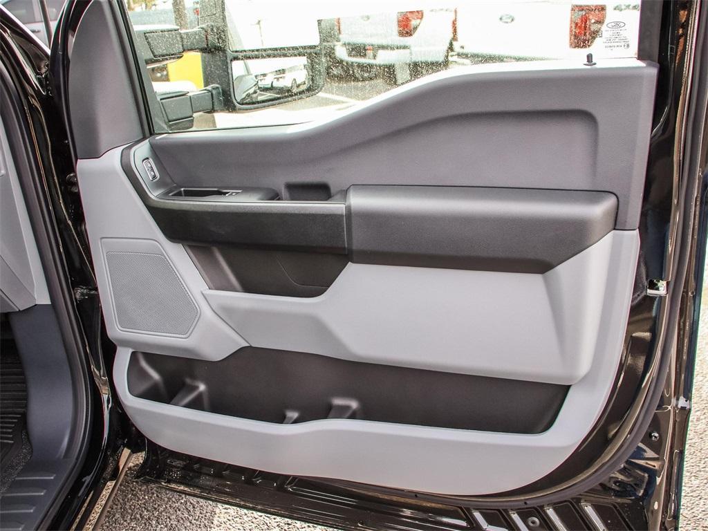 new 2025 Ford F-250 car, priced at $48,298