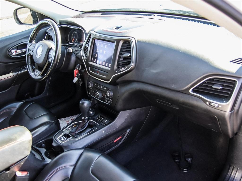 used 2020 Jeep Cherokee car, priced at $16,950