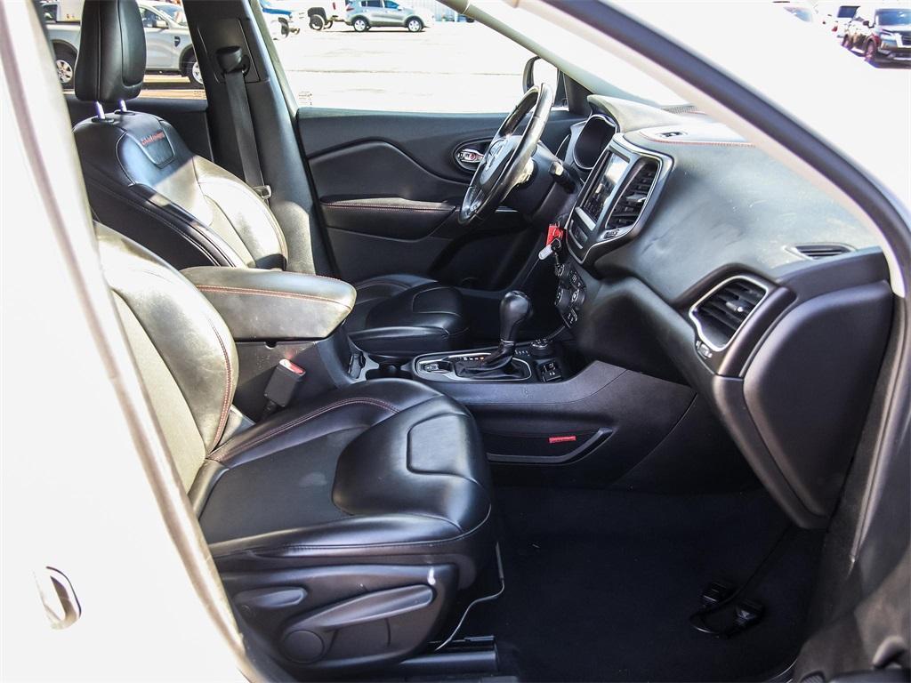 used 2020 Jeep Cherokee car, priced at $16,950