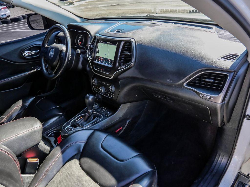 used 2019 Jeep Cherokee car, priced at $15,398