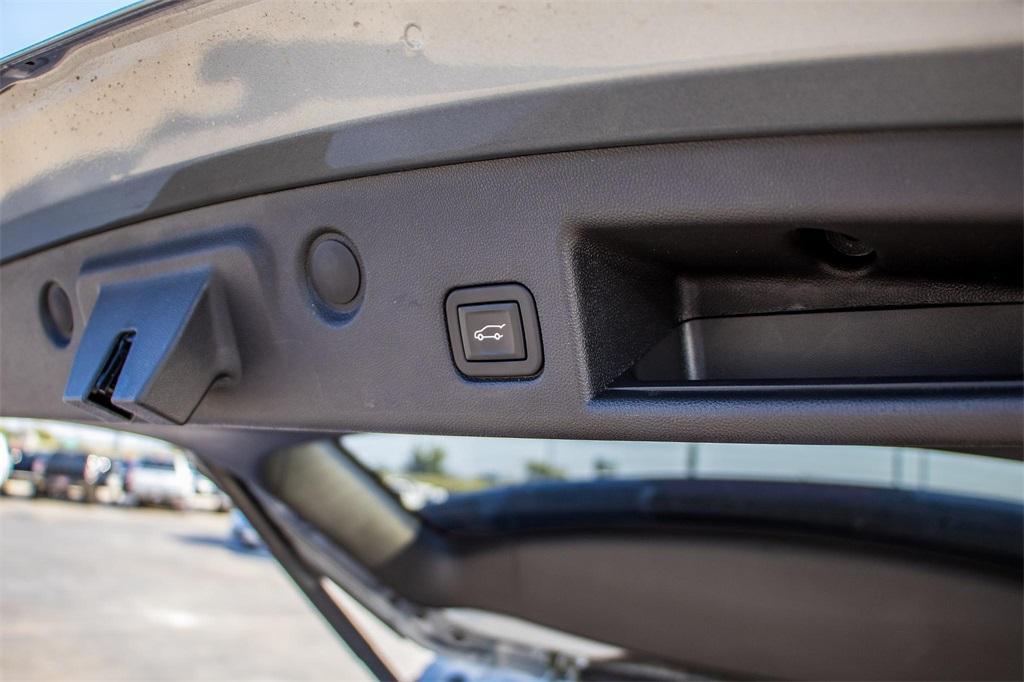 used 2023 Chevrolet Equinox car, priced at $16,790