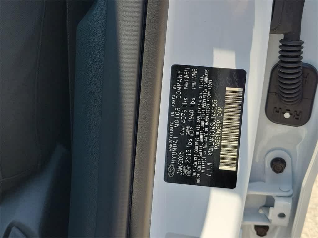 new 2025 Hyundai ELANTRA HEV car, priced at $29,560