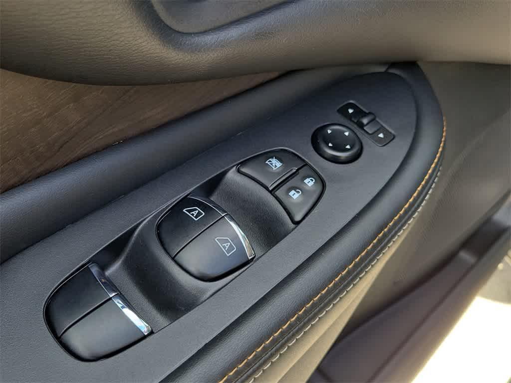 used 2023 Nissan Murano car, priced at $29,027