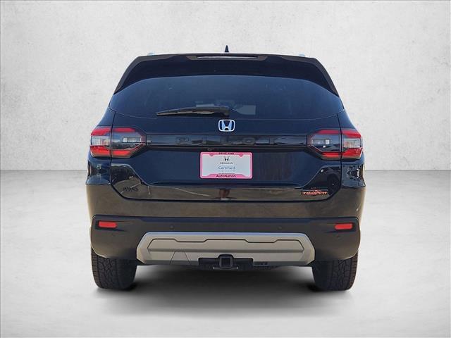 used 2025 Honda Pilot car, priced at $42,495