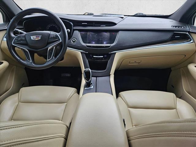 used 2017 Cadillac XT5 car, priced at $13,995