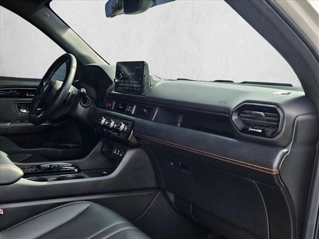 used 2025 Honda Pilot car, priced at $47,072