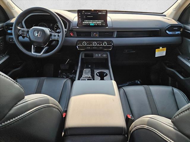 new 2025 Honda Pilot car, priced at $51,625