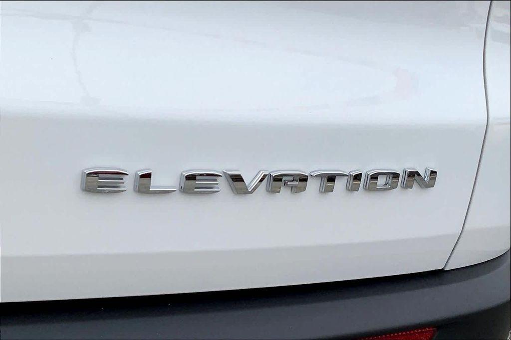 new 2026 GMC Acadia car, priced at $45,595