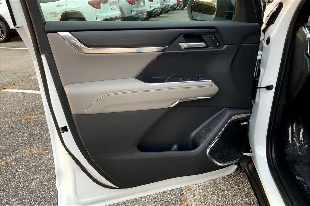 new 2026 GMC Acadia car, priced at $45,595