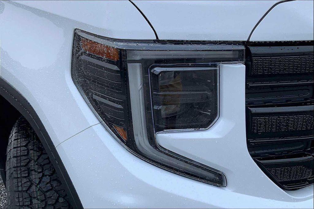 new 2026 GMC Sierra 1500 car, priced at $64,640