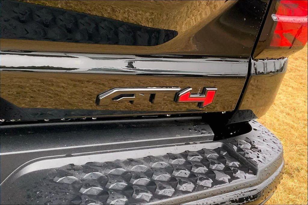 new 2025 GMC Canyon car, priced at $52,485