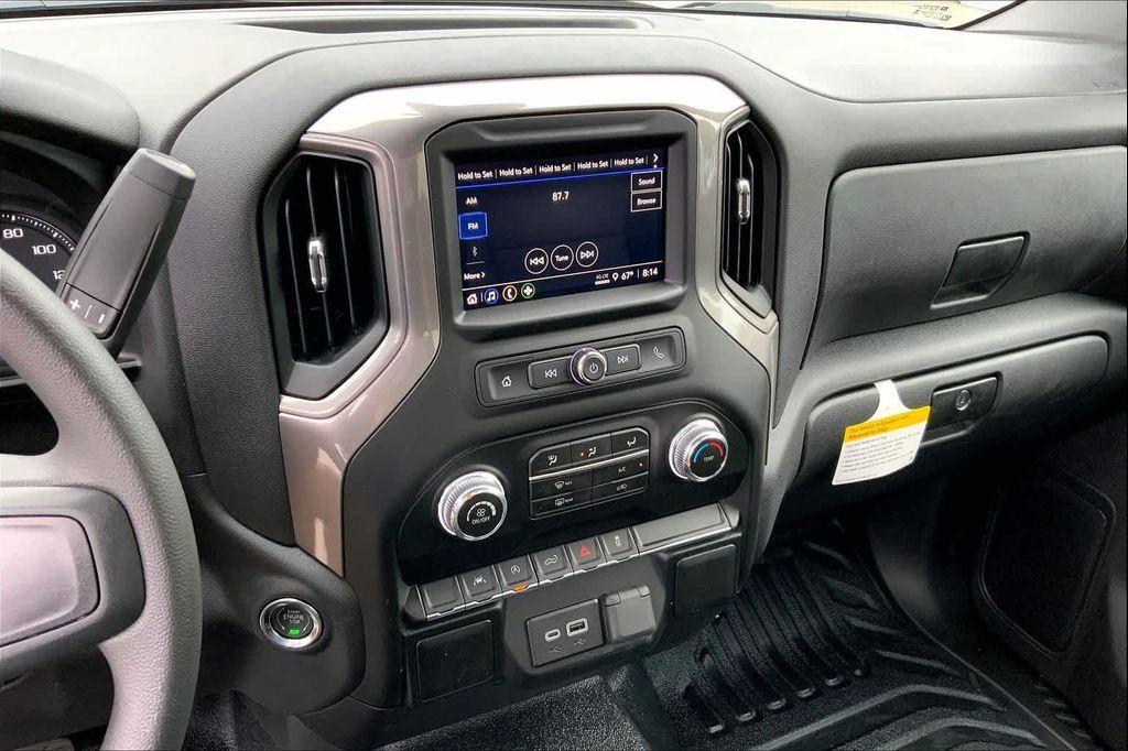 new 2026 GMC Sierra 1500 car, priced at $41,132