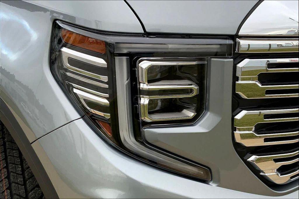 new 2026 GMC Sierra 1500 car, priced at $77,250