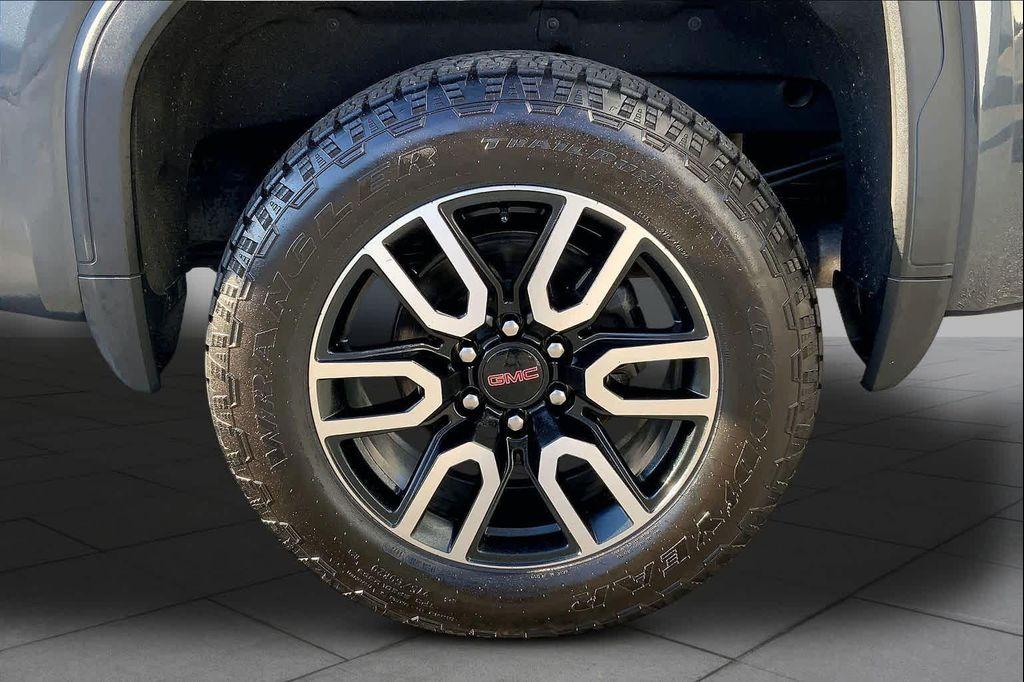 used 2022 GMC Sierra 1500 car, priced at $35,891