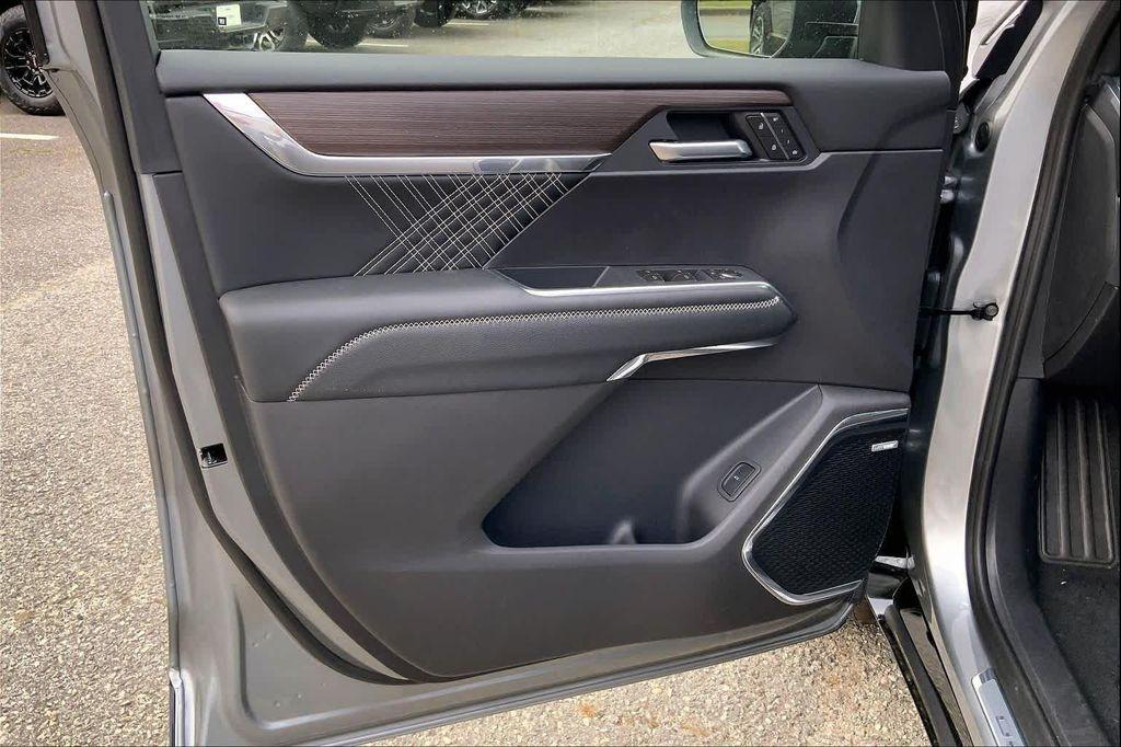 new 2026 GMC Acadia car, priced at $61,102
