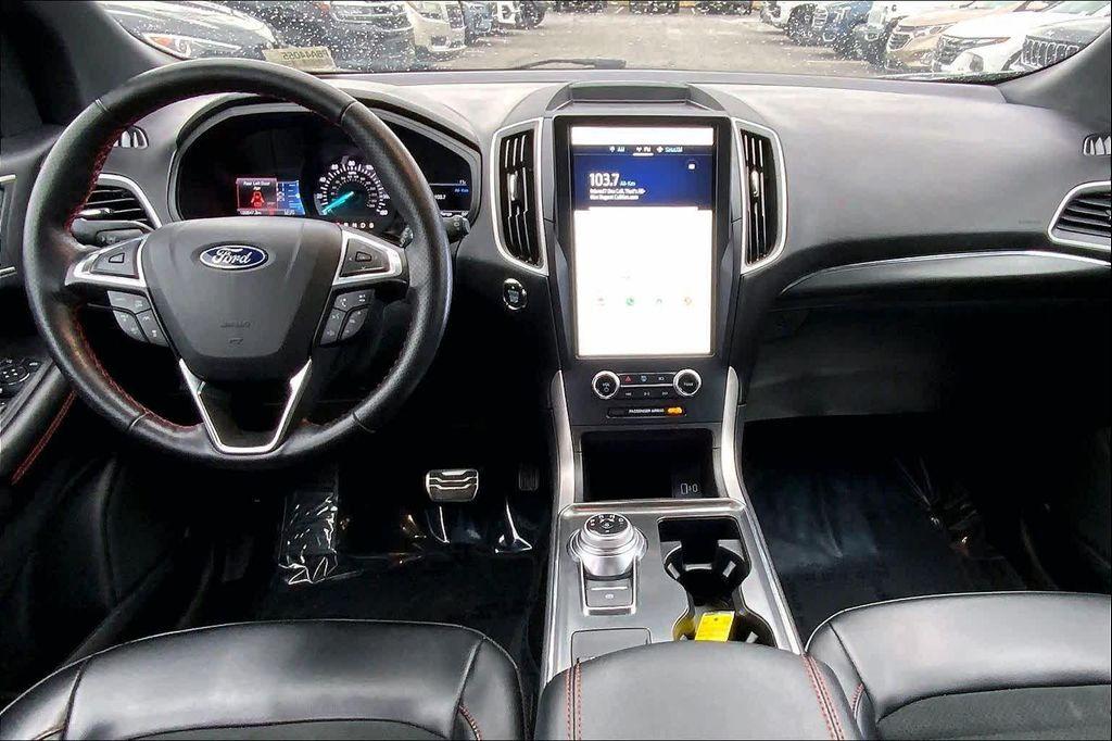 used 2023 Ford Edge car, priced at $25,000