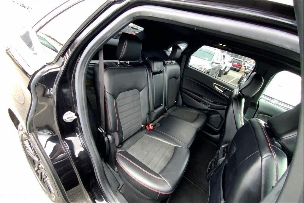 used 2023 Ford Edge car, priced at $25,000