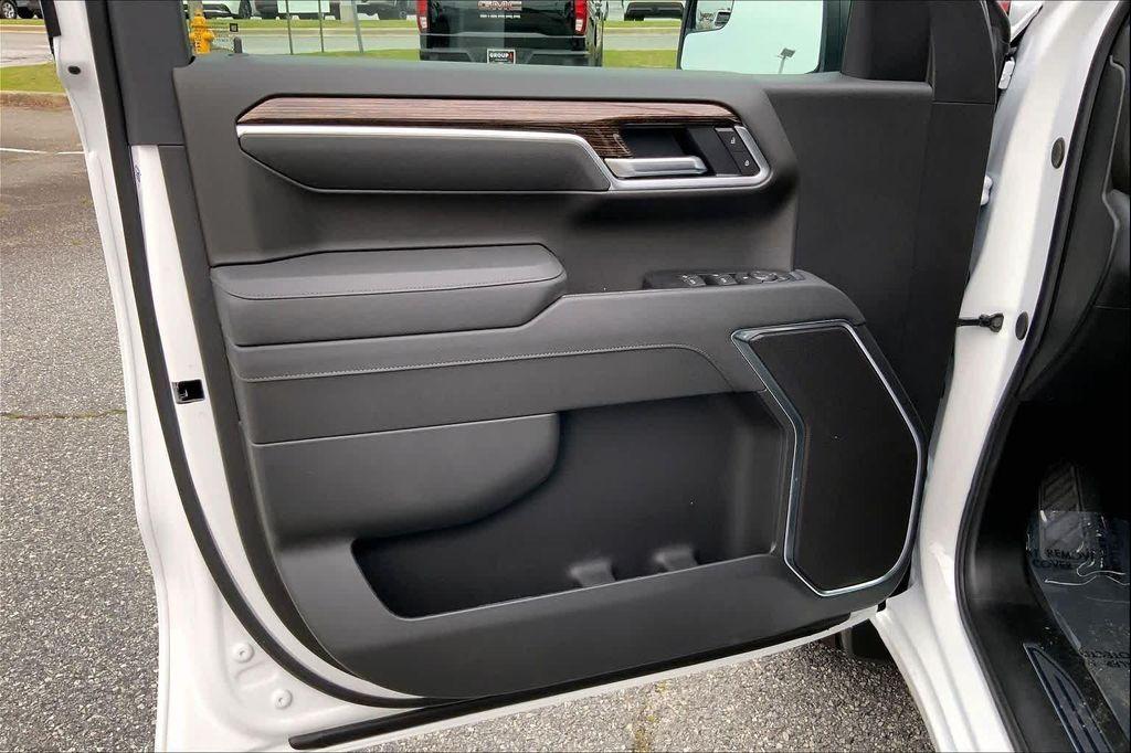 new 2026 GMC Sierra 1500 car, priced at $50,592