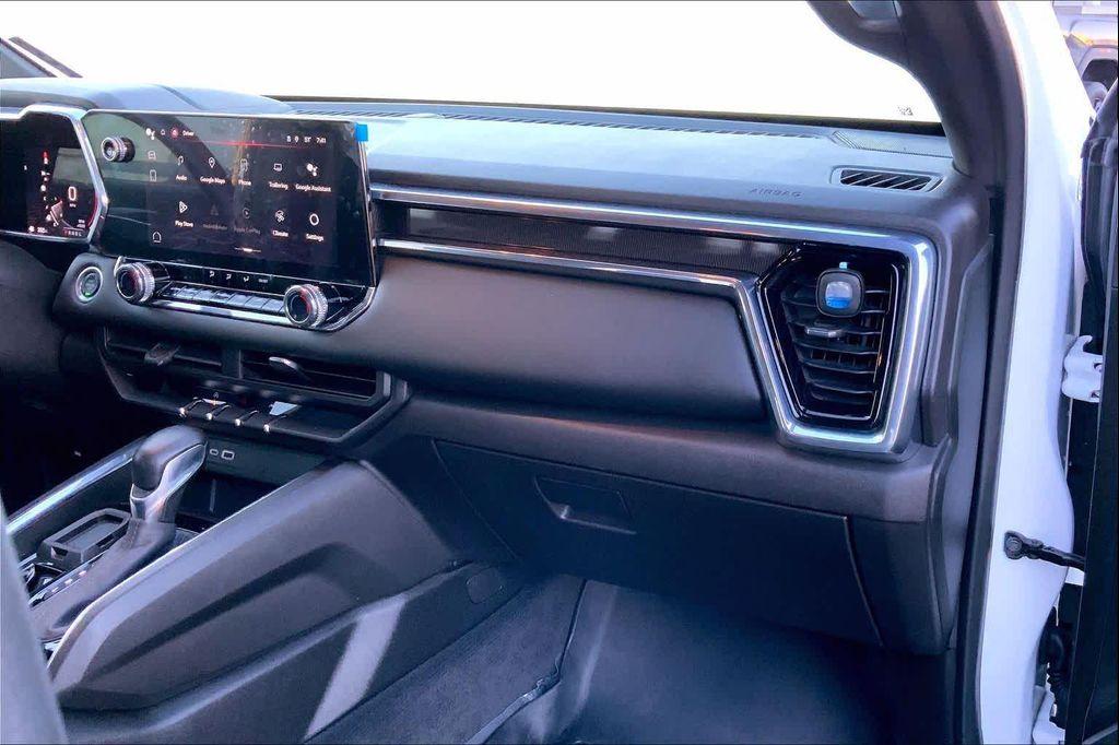 used 2023 GMC Canyon car, priced at $29,000