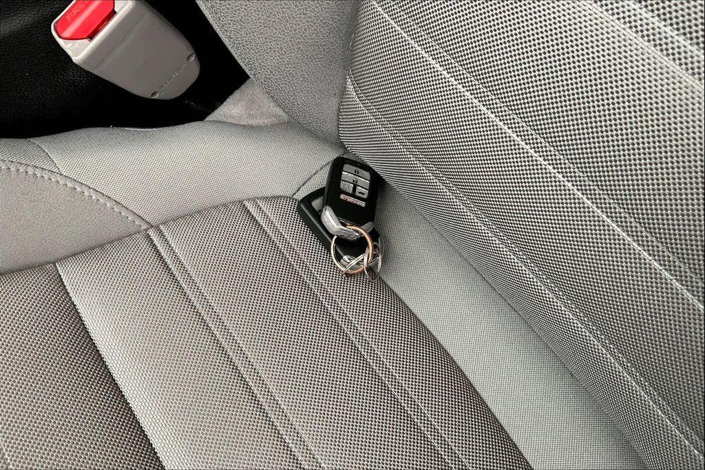 used 2021 Honda CR-V car, priced at $24,997