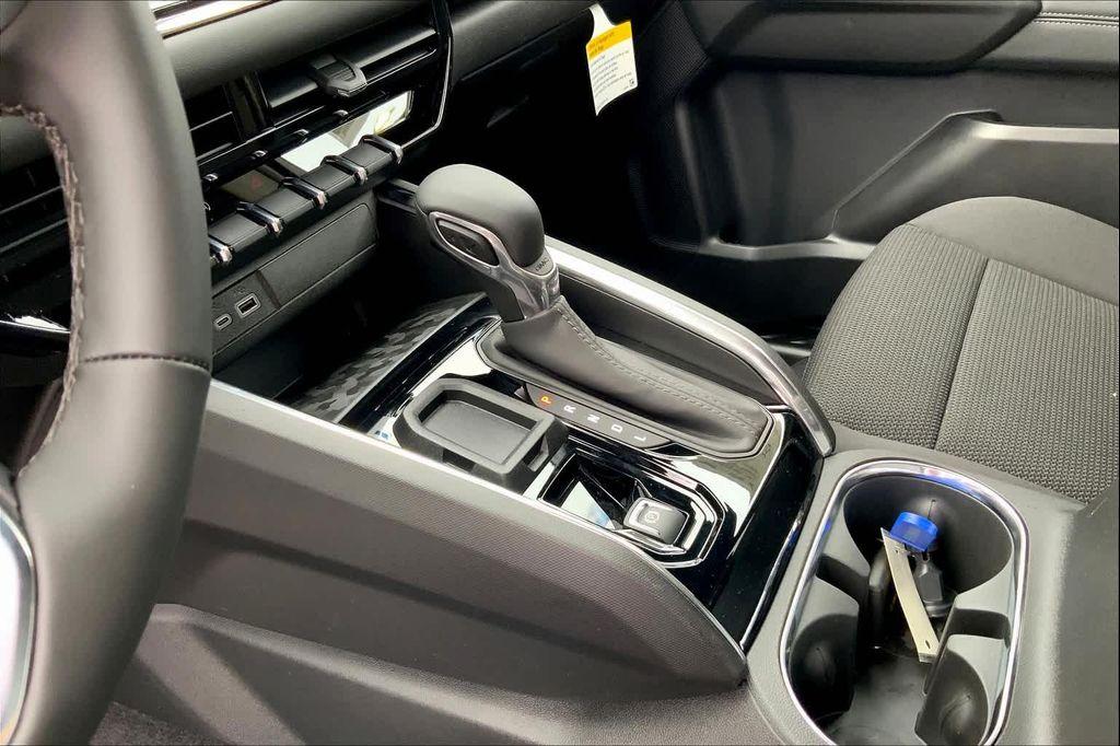 new 2025 GMC Canyon car, priced at $44,685