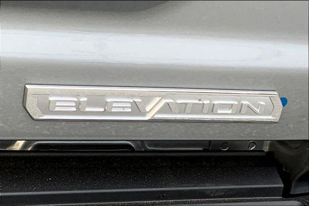 new 2025 GMC Canyon car, priced at $42,825