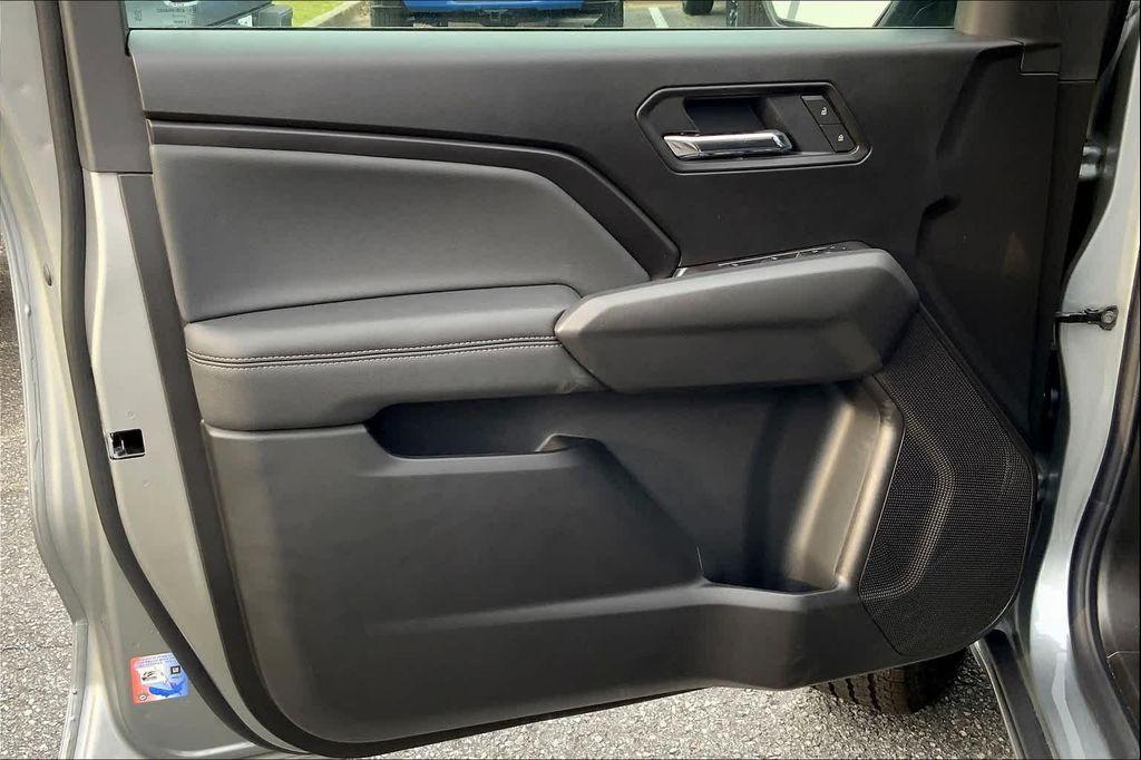 new 2025 GMC Canyon car, priced at $42,825