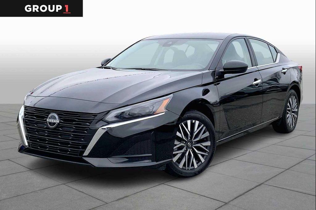 used 2025 Nissan Altima car, priced at $21,047