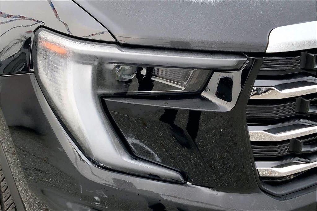 new 2026 GMC Acadia car, priced at $47,075