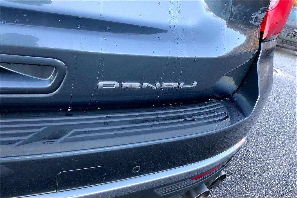 used 2021 GMC Yukon car, priced at $47,800