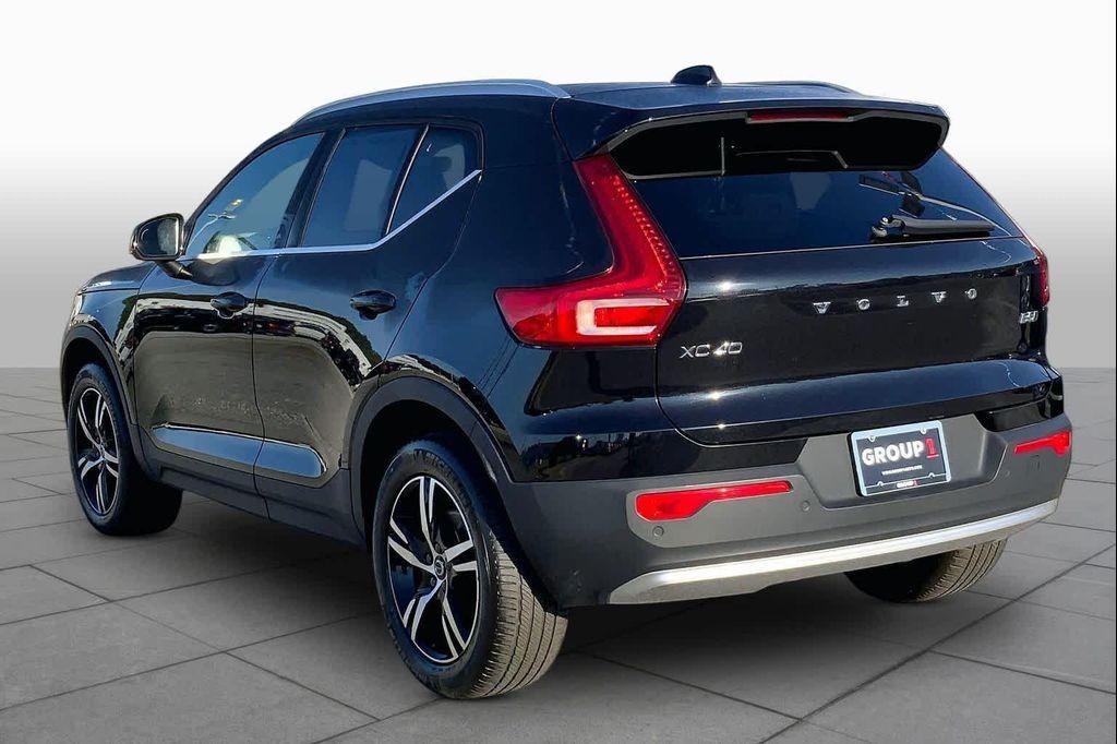 used 2024 Volvo XC40 car, priced at $25,700