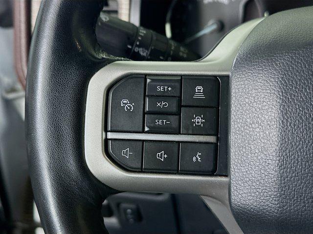 used 2024 Ford Expedition car, priced at $40,999