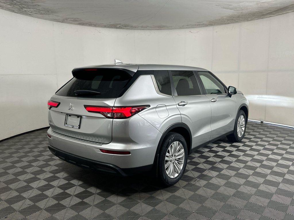 used 2024 Mitsubishi Outlander car, priced at $21,999