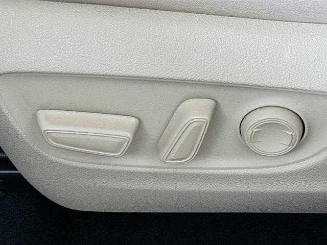 used 2023 Toyota Highlander Hybrid car, priced at $35,877