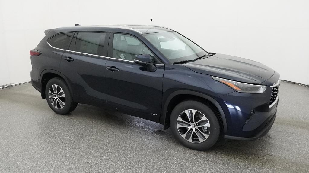 new 2026 Toyota Highlander Hybrid car, priced at $51,144