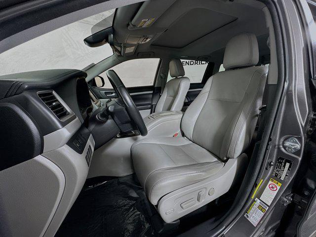 used 2017 Toyota Highlander car, priced at $16,477