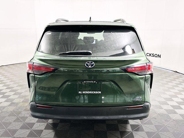 used 2021 Toyota Sienna car, priced at $25,477