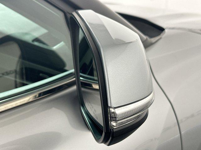 used 2024 Toyota Highlander car, priced at $27,999