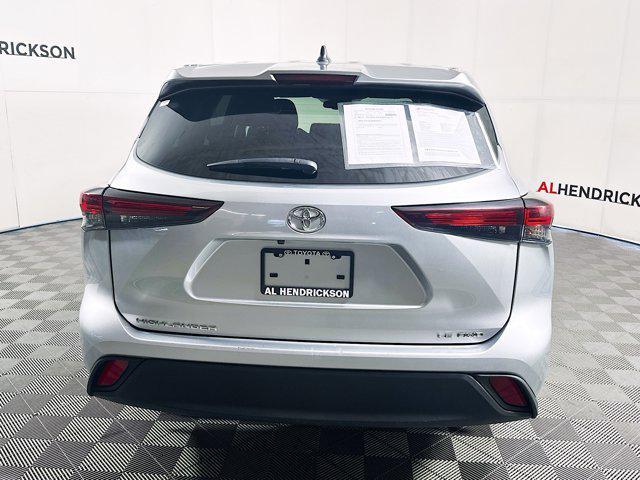 used 2024 Toyota Highlander car, priced at $27,999