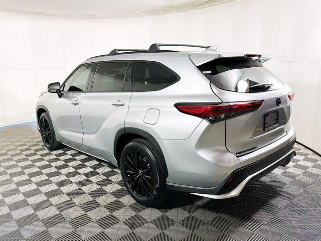 used 2023 Toyota Highlander car, priced at $36,777